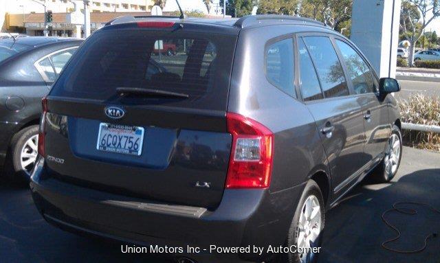 2007 Kia Rondo Unknown