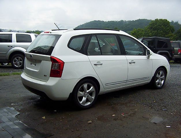 2007 Kia Rondo Open-top