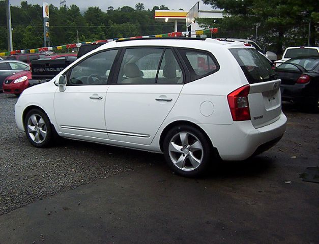 2007 Kia Rondo Open-top