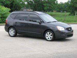 2008 Kia Rondo Open-top