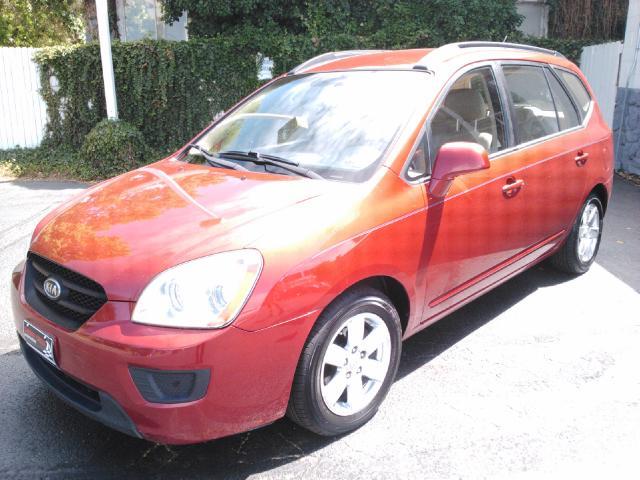 2008 Kia Rondo Open-top