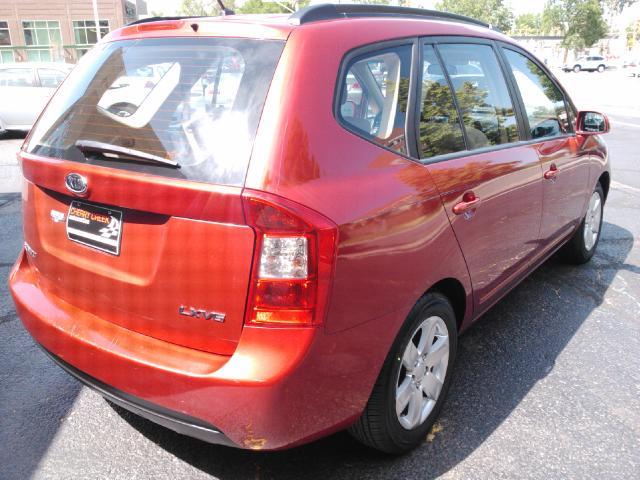 2008 Kia Rondo Open-top