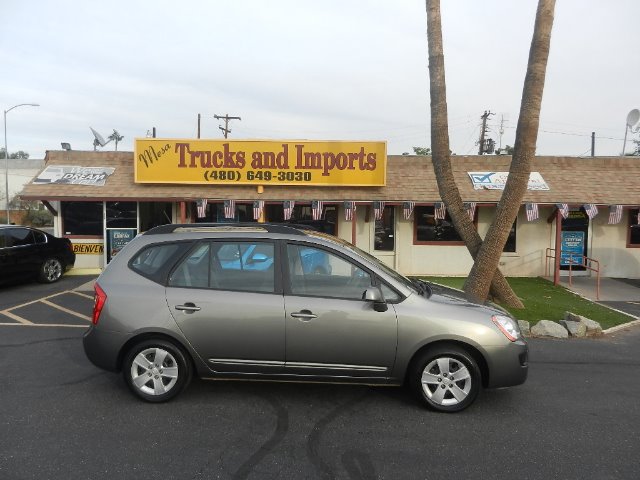 2009 Kia Rondo Elk Conversion Van