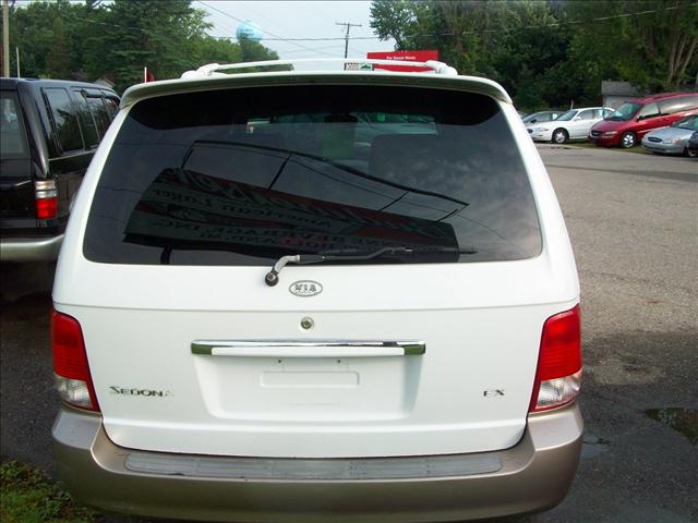 2002 Kia Sedona Open-top