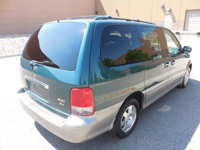 2002 Kia Sedona Open-top