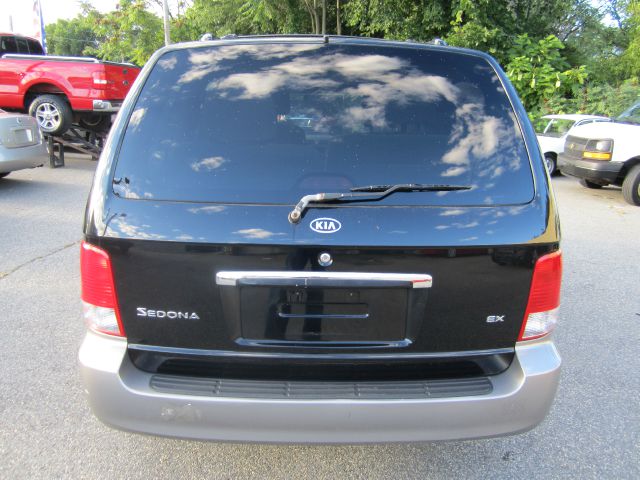 2002 Kia Sedona Open-top