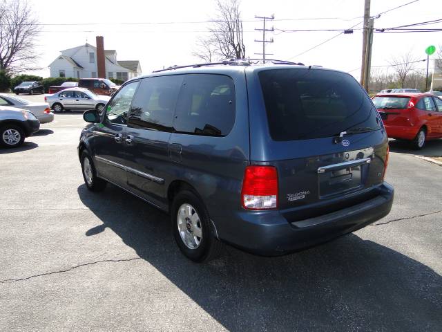 2002 Kia Sedona Open-top