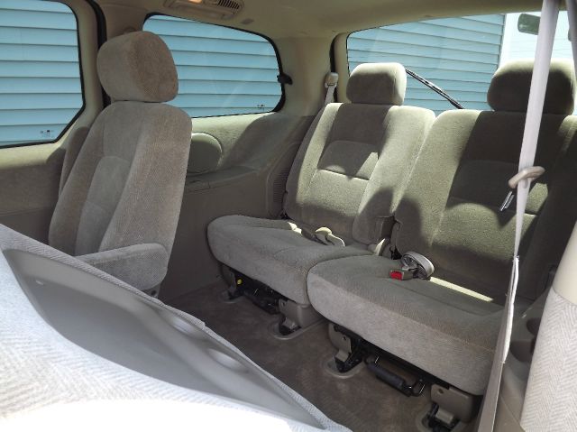 2003 Kia Sedona Carpet Cleaning Vancall NOW