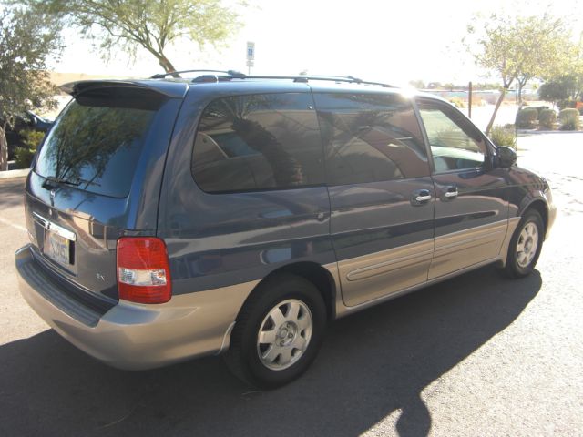 2003 Kia Sedona Open-top