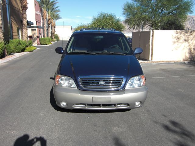 2003 Kia Sedona Open-top