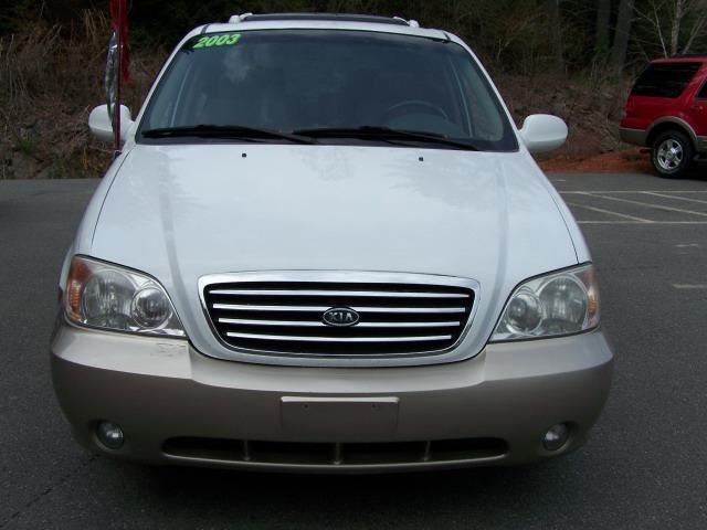 2003 Kia Sedona Open-top