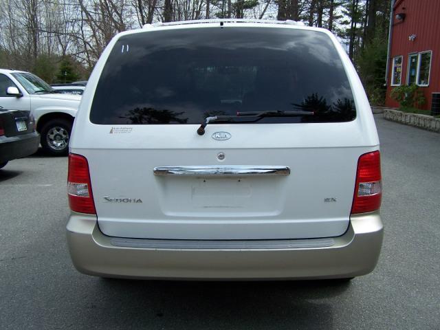 2003 Kia Sedona Open-top