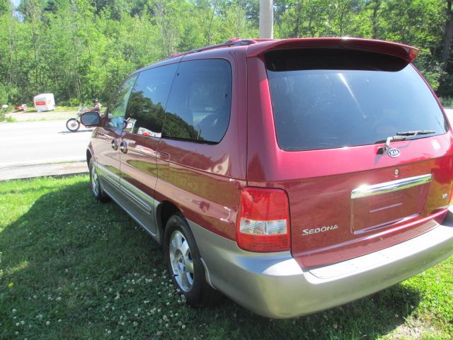 2003 Kia Sedona Open-top