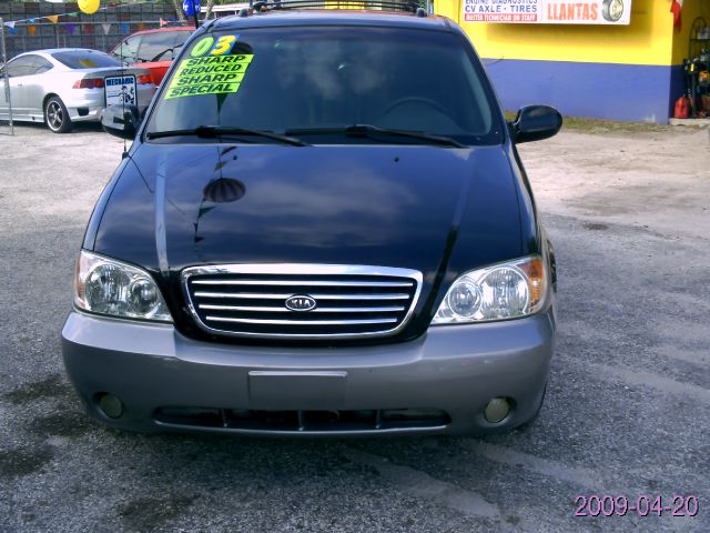 2003 Kia Sedona Open-top