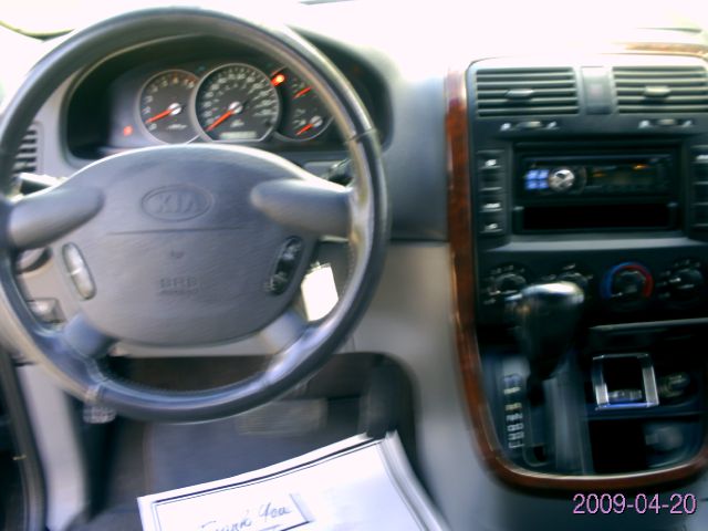 2003 Kia Sedona Open-top