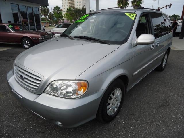 2003 Kia Sedona Open-top