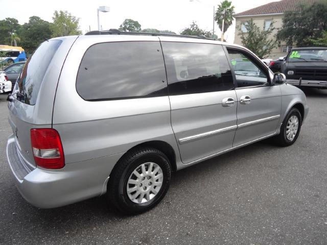 2003 Kia Sedona Open-top