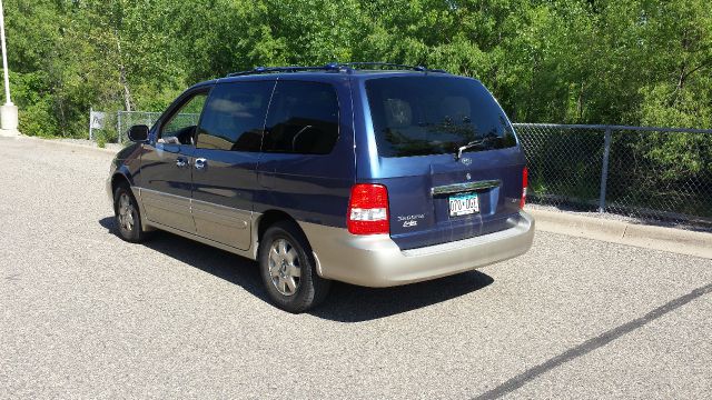 2003 Kia Sedona Unknown