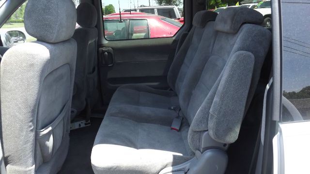 2003 Kia Sedona Elk Conversion Van