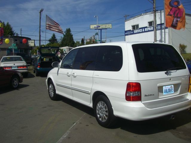 2003 Kia Sedona Elk Conversion Van