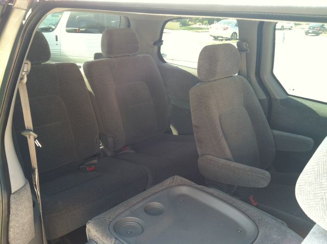 2003 Kia Sedona Open-top