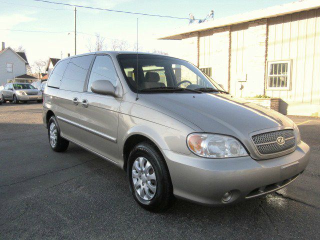 2003 Kia Sedona Elk Conversion Van