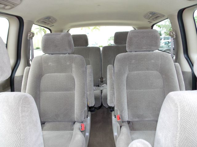 2003 Kia Sedona Open-top