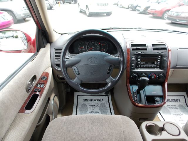 2003 Kia Sedona Open-top