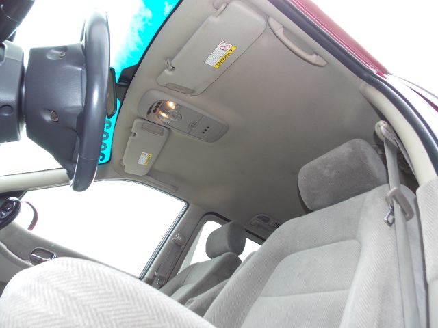 2003 Kia Sedona Open-top