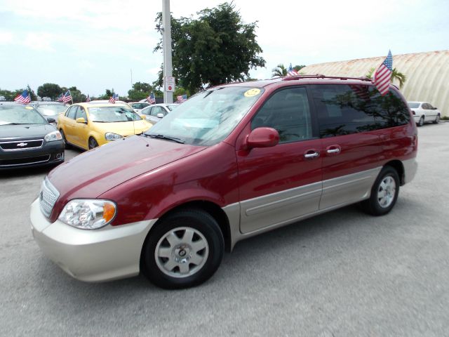 2003 Kia Sedona Open-top