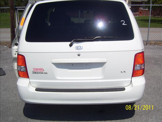 2003 Kia Sedona Elk Conversion Van