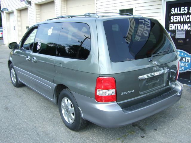 2003 Kia Sedona Open-top