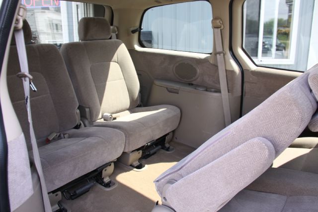 2003 Kia Sedona Elk Conversion Van