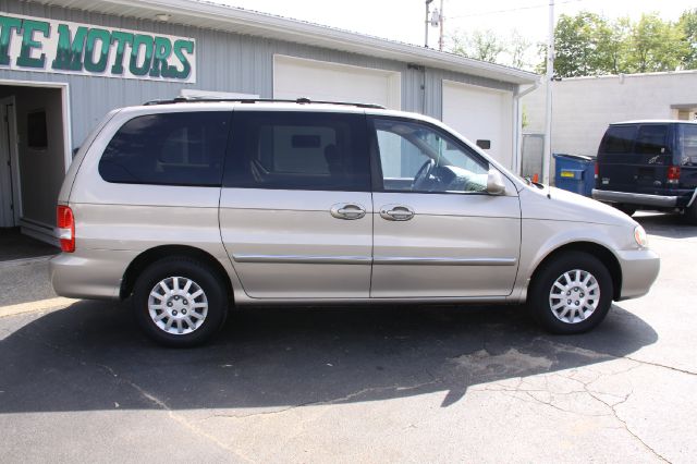 2003 Kia Sedona Elk Conversion Van