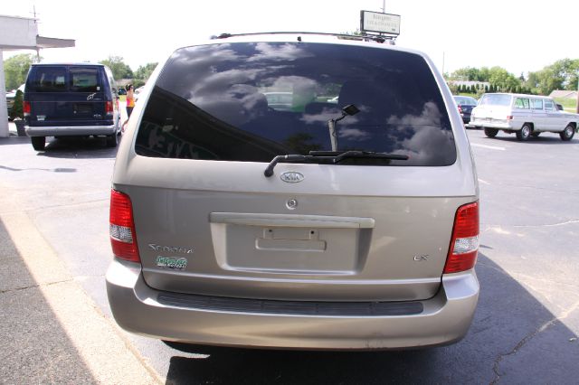 2003 Kia Sedona Elk Conversion Van