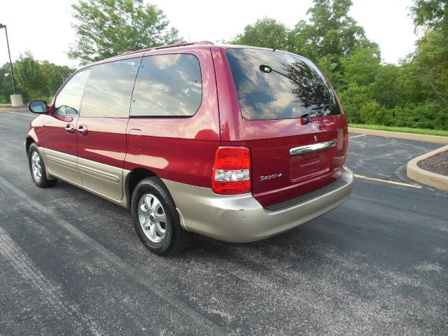 2004 Kia Sedona Open-top