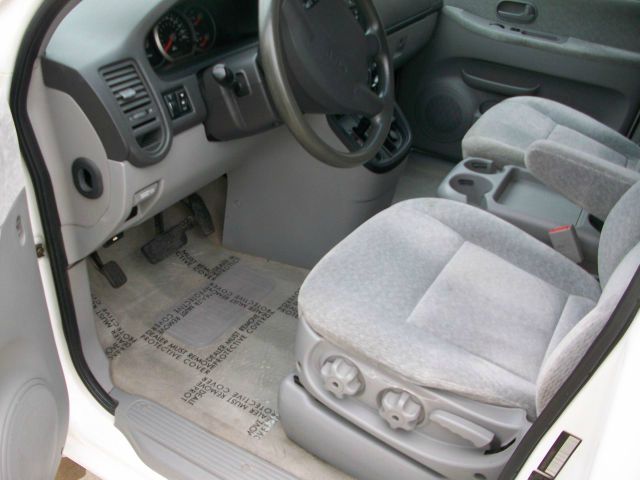 2004 Kia Sedona Elk Conversion Van