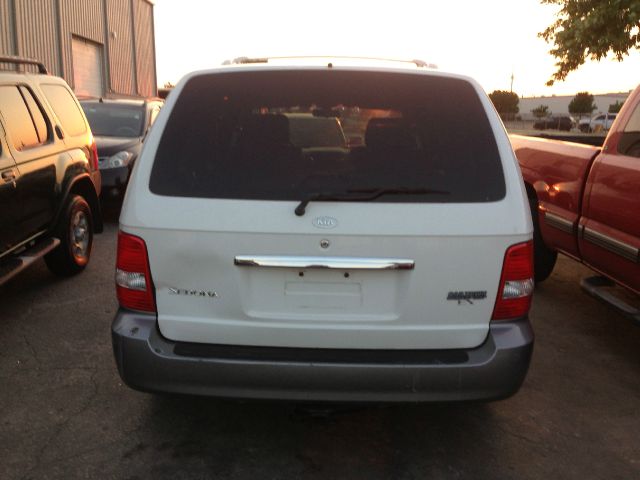 2004 Kia Sedona Elk Conversion Van