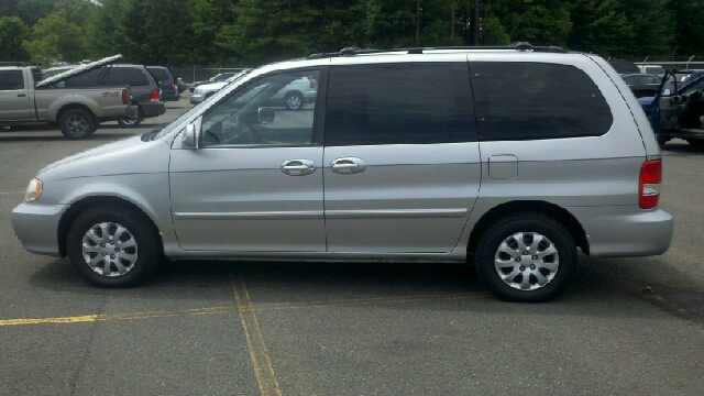 2004 Kia Sedona Elk Conversion Van