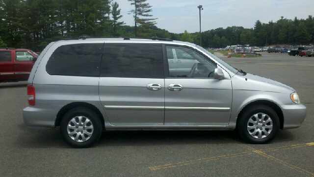 2004 Kia Sedona Elk Conversion Van