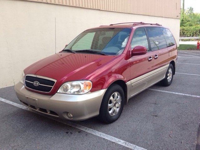 2004 Kia Sedona Open-top