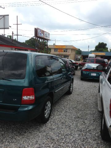 2004 Kia Sedona Elk Conversion Van