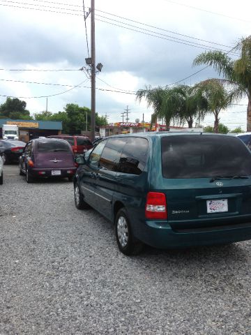 2004 Kia Sedona Elk Conversion Van