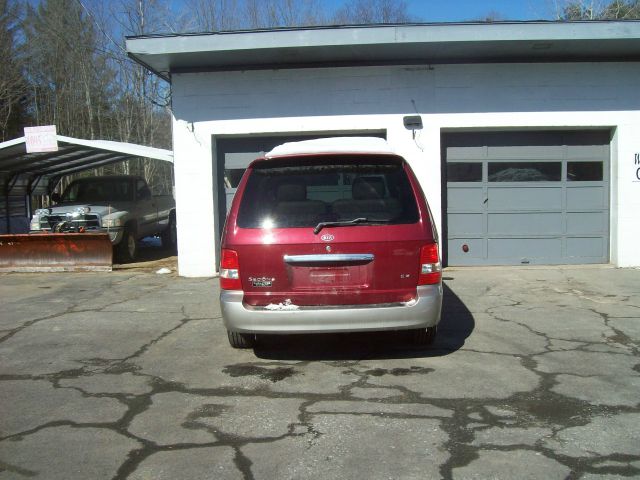 2004 Kia Sedona Open-top