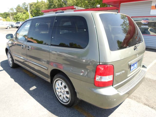 2004 Kia Sedona Elk Conversion Van