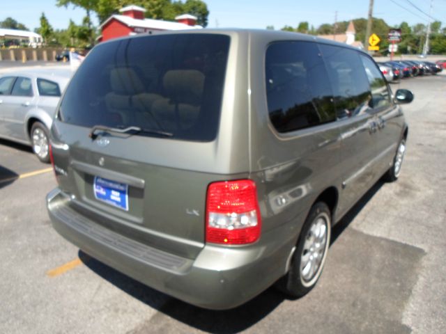 2004 Kia Sedona Elk Conversion Van