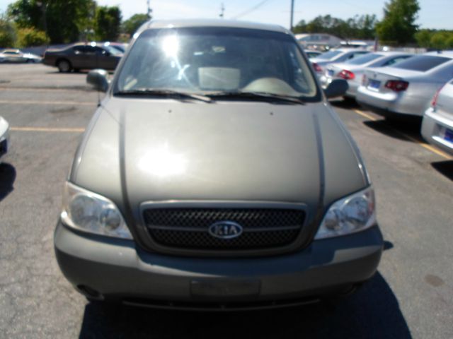 2004 Kia Sedona Elk Conversion Van