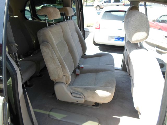 2004 Kia Sedona Elk Conversion Van