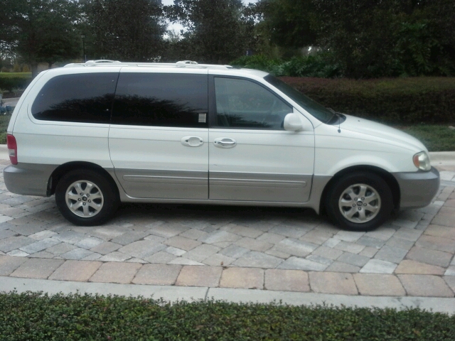 2004 Kia Sedona Open-top