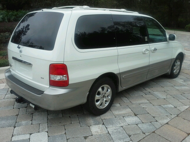 2004 Kia Sedona Open-top